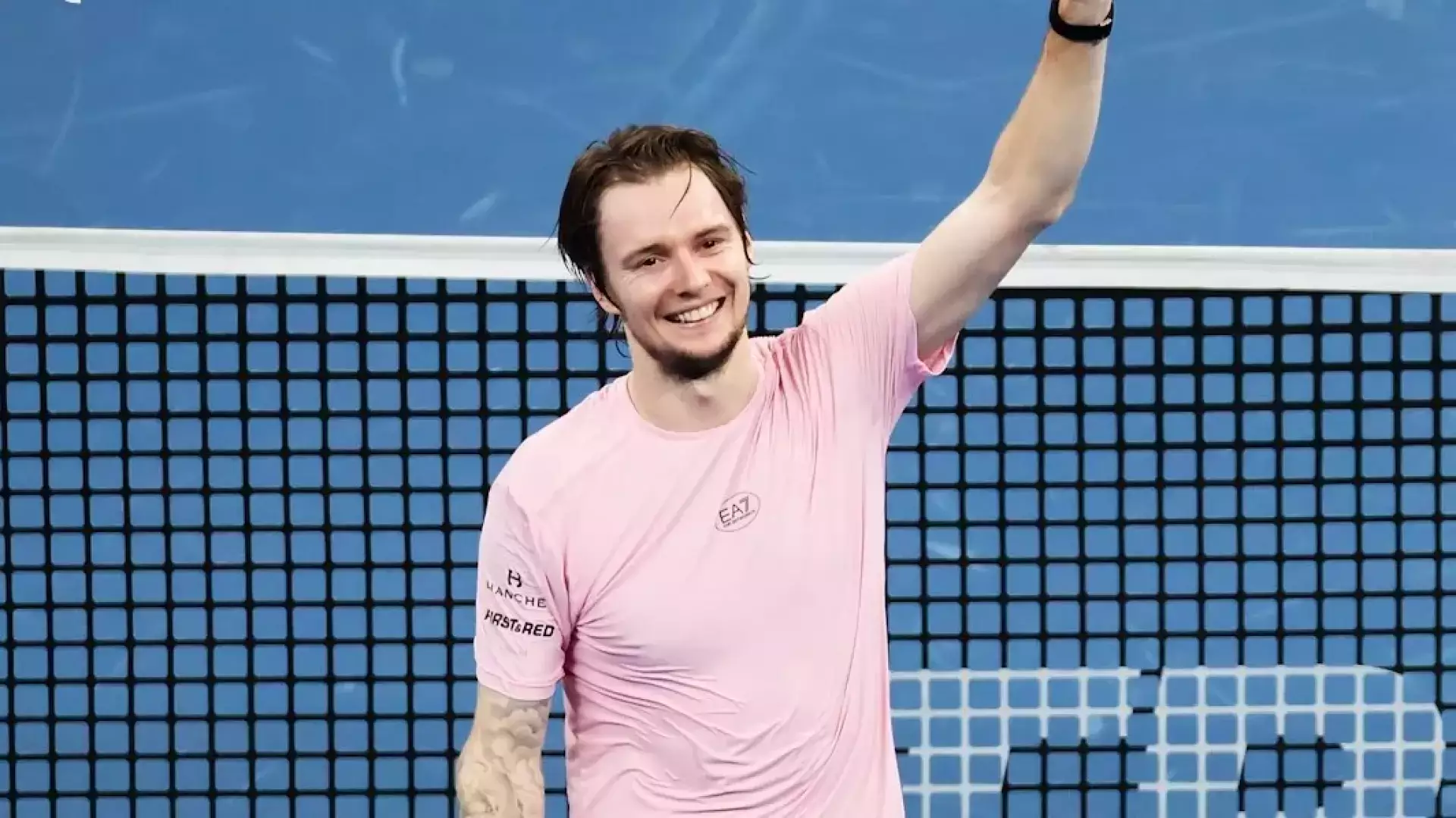 Лучший теннисист Казахстана одержал яркую победу над фаворитом «Мастерса» в Париже