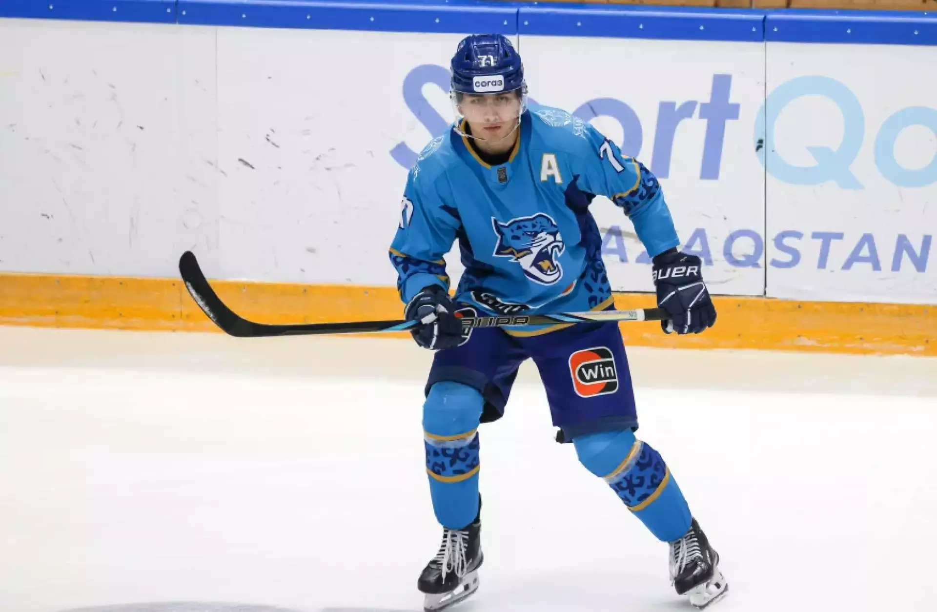 Казахстанец из «Барыса» вошёл в топ сильнейших бросков КХЛ