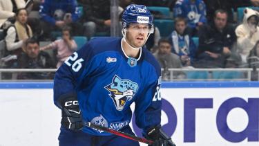 «Барыс» потерял ключевого защитника на длительный срок