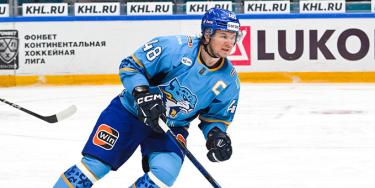 Капитан сборной Казахстана исчез из состава «Барыса» на сайте КХЛ