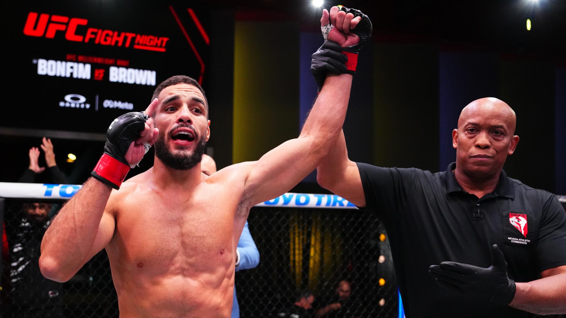 Боец из категории Шавката Рахмонова шокировал UFC жестким нокаутом