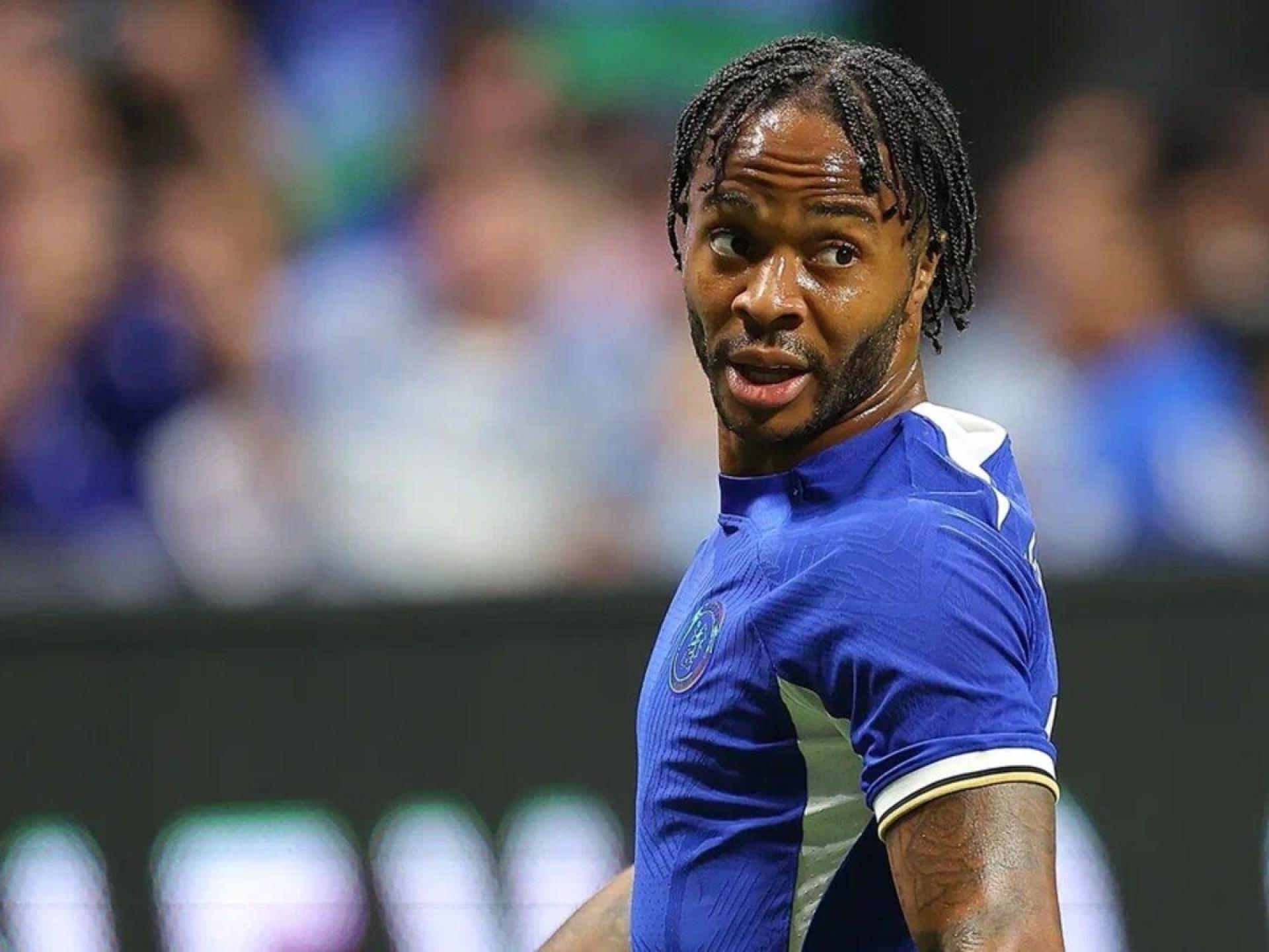 Неизвестные в масках напали на дом Рахима Стерлинга