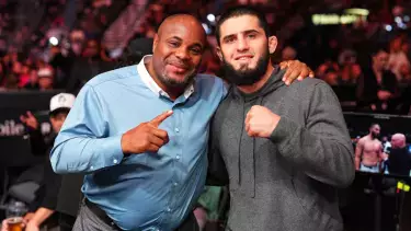 Двойной чемпион UFC считает Рахмонова самым сложным соперником Махачева