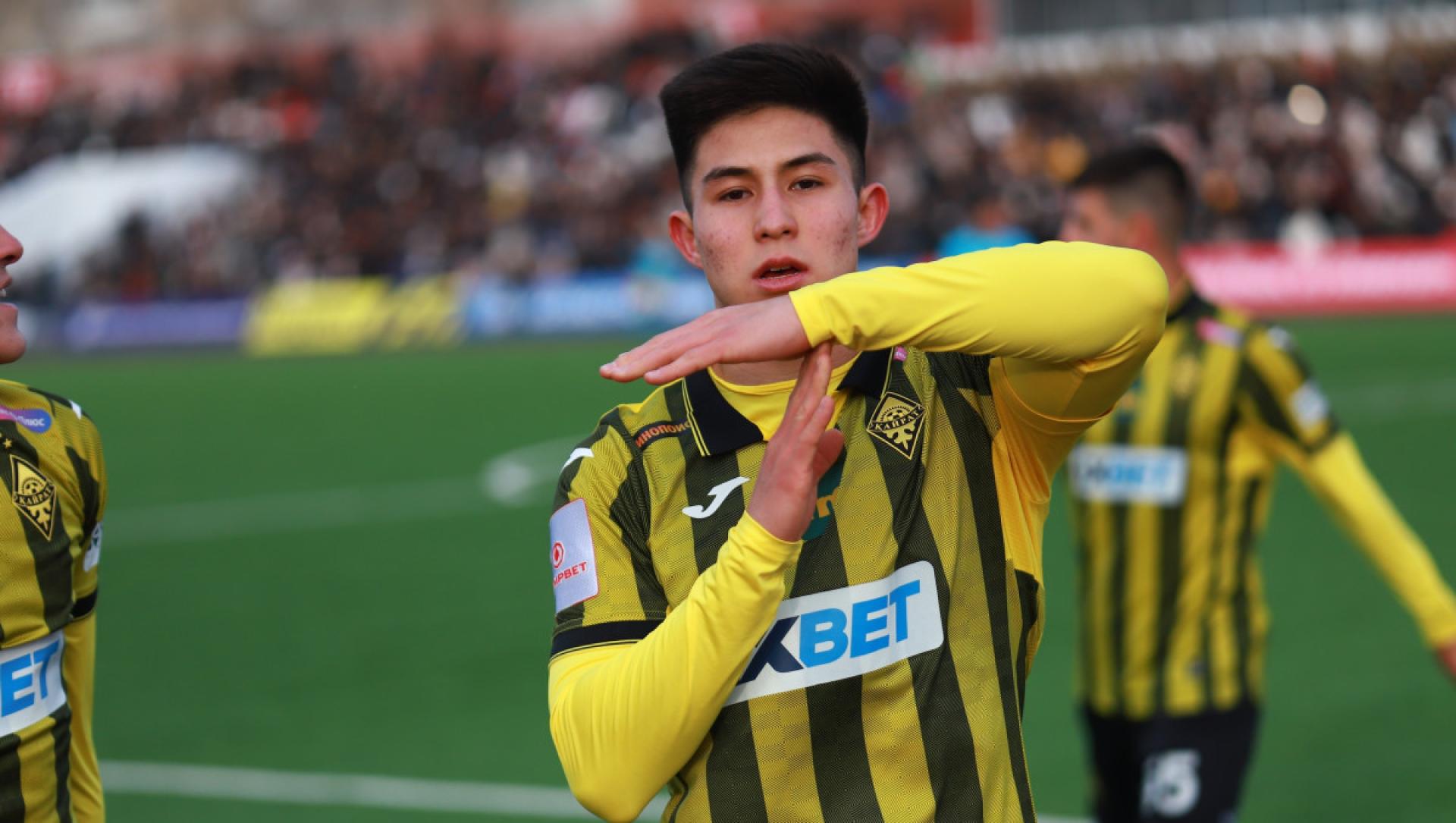 Дастан Сатпаев может сразу получить место в основе «Челси»