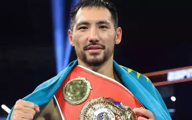 Жанибека Алимханулы хотят лишить статуса чемпиона WBO и IBF