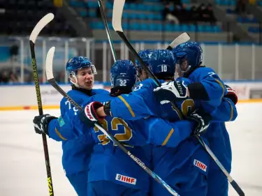 Молодёжная сборная Казахстана разгромила Францию на ЧМ по хоккею