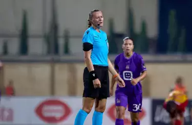 УЕФА повысил казахстанского рефери до высшего уровня