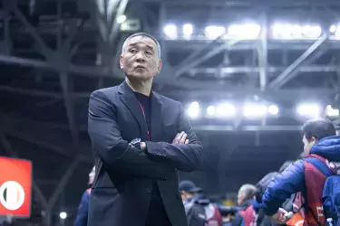 Со сборной Казахстана снова уходит тренер: известны новые кандидаты