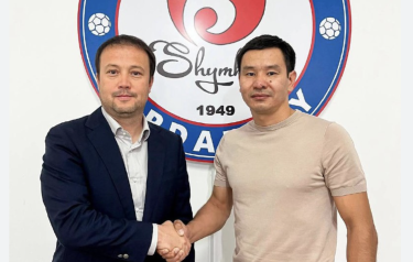 Легенда казахстанского футбола уходит из «Ордабасы» со скандалом