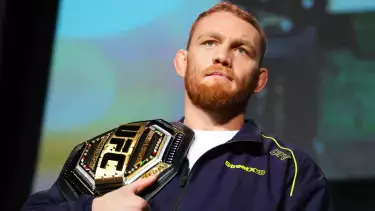 Экс-чемпион UFC бросил вызов Шавкату Рахмонову