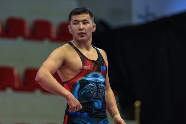 Казахстан завоевал четыре медали на международном турнире по борьбе