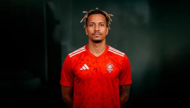 Луиш Нани подписал самый дорогой контракт в КПЛ