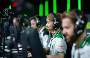 Team Falcons прошла Team Vitality и сыграет в финале престижного турнира по CS2