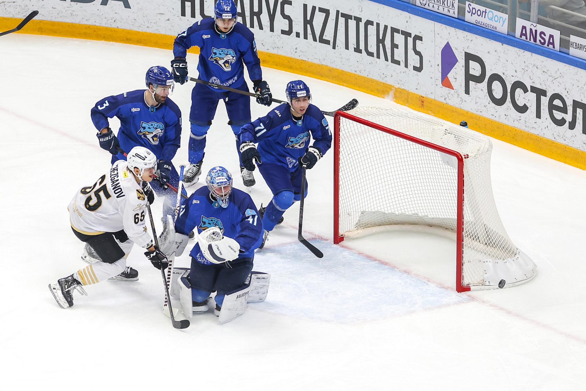 «Барыс» потерпел крупное поражение от одного из аутсайдеров КХЛ