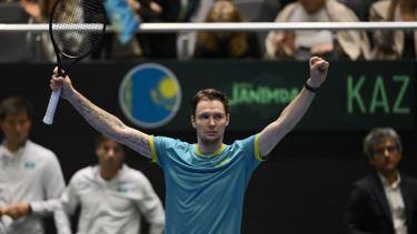 Казахстан и Монако обменялись зеркальными разгромами в первый день Кубка Дэвиса