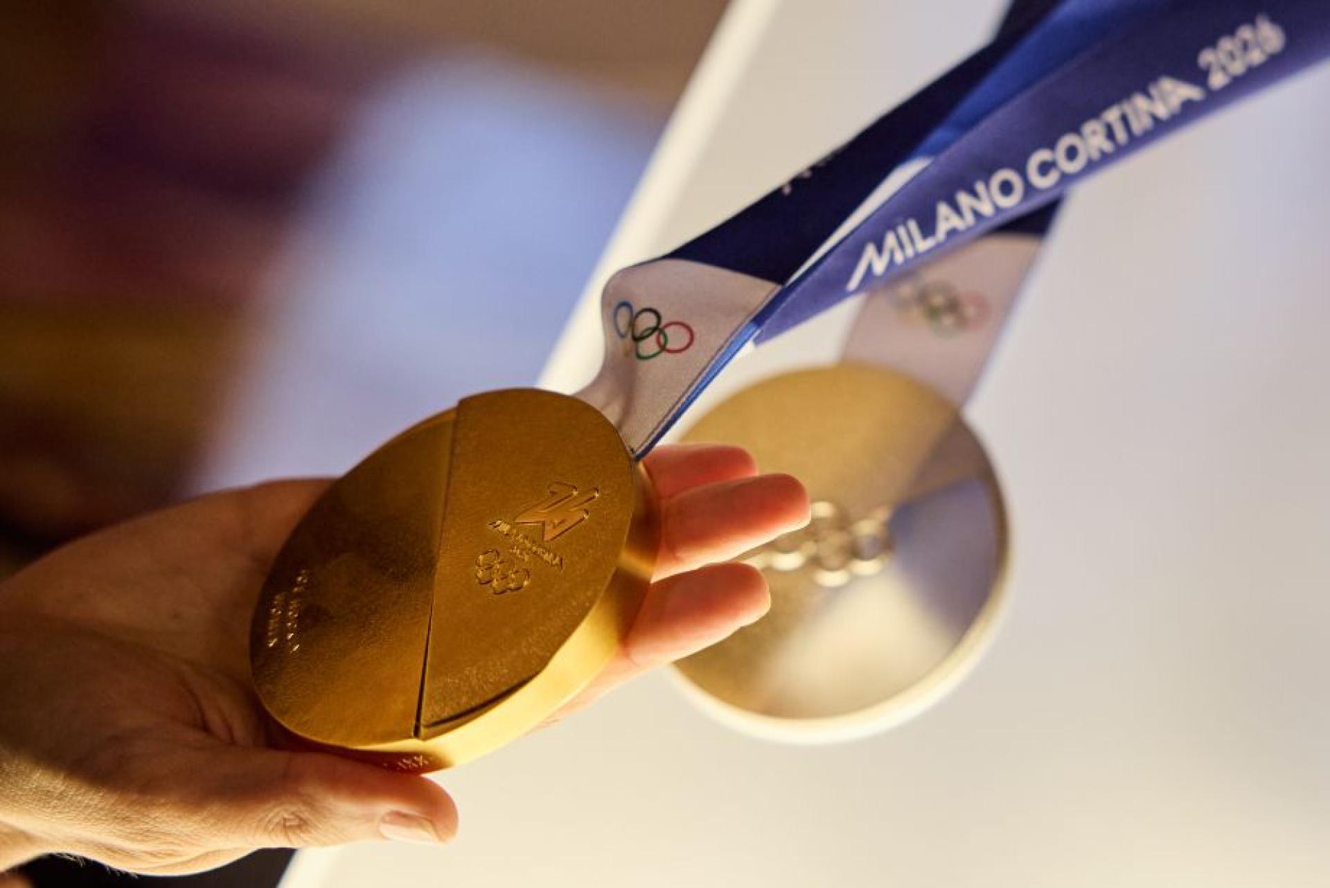 Официально разыграно первое золото Олимпиады-2026