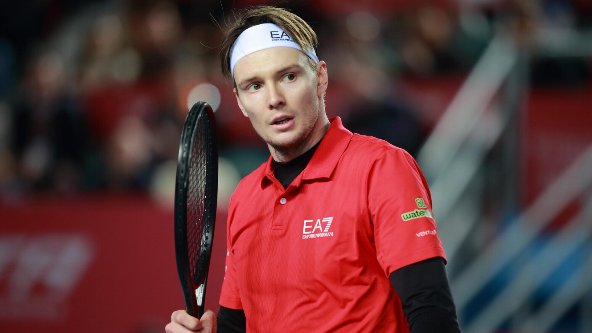 Бублик успел покинуть ОАЭ перед закрытием воздушного пространства