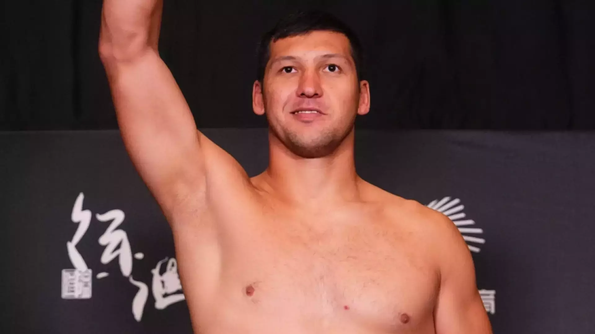 Дияр Нургожай сделал вес перед третьим боем в UFC