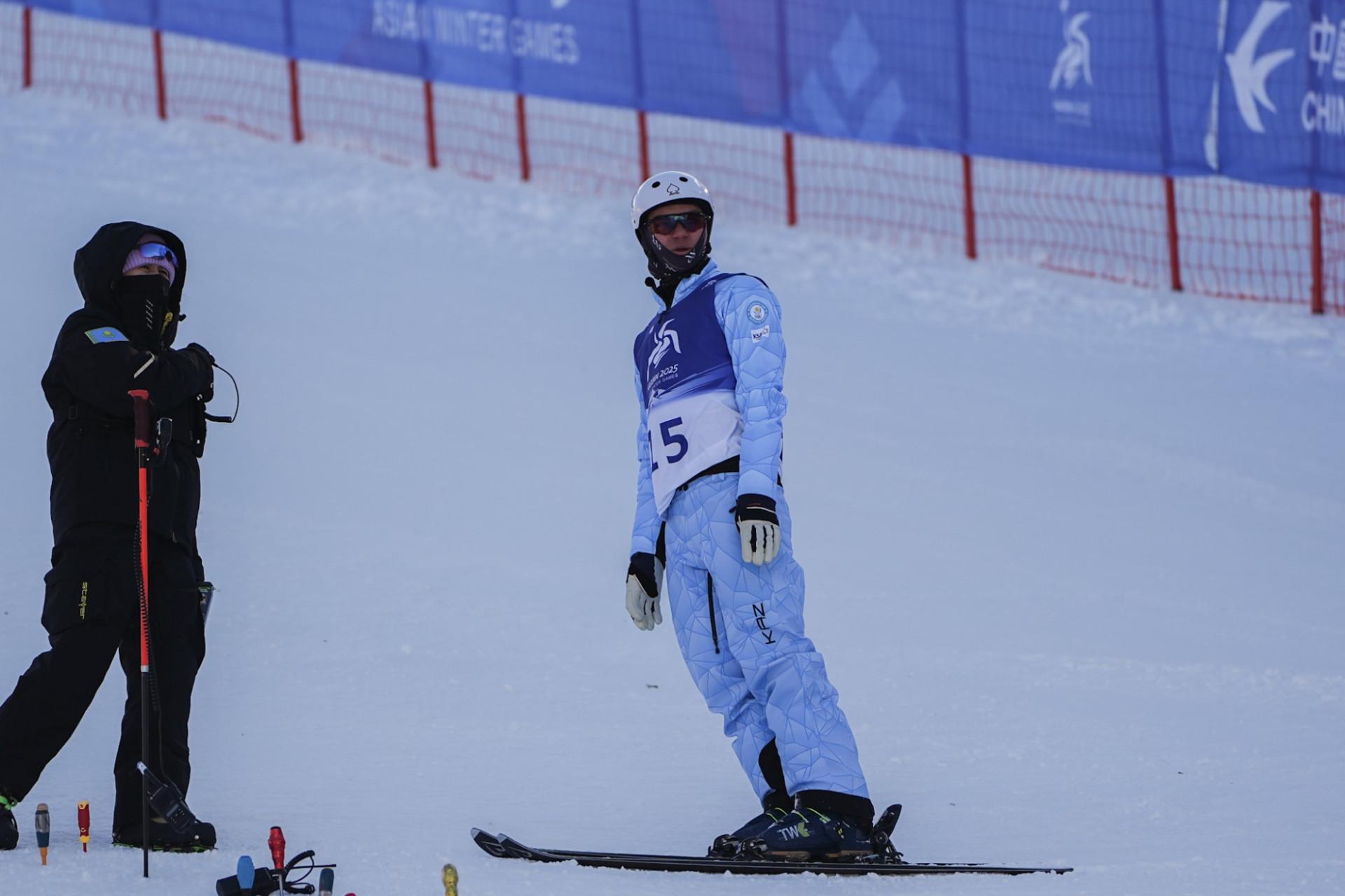 Казахстан завоевал золото этапа Кубка Европы по фристайл-акробатике