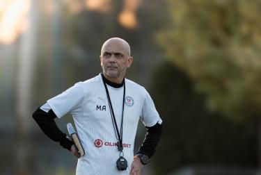 В топ-клубе КПЛ поставили жесткий ультиматум главному тренеру