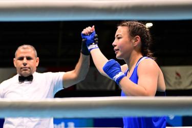 Казахстанка нокаутом выиграла боксерский турнир в Бангкоке