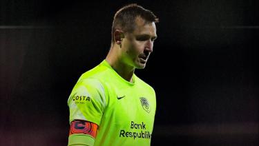 Вратарь сборной Казахстана помог лидеру чемпионата одержать уверенную победу