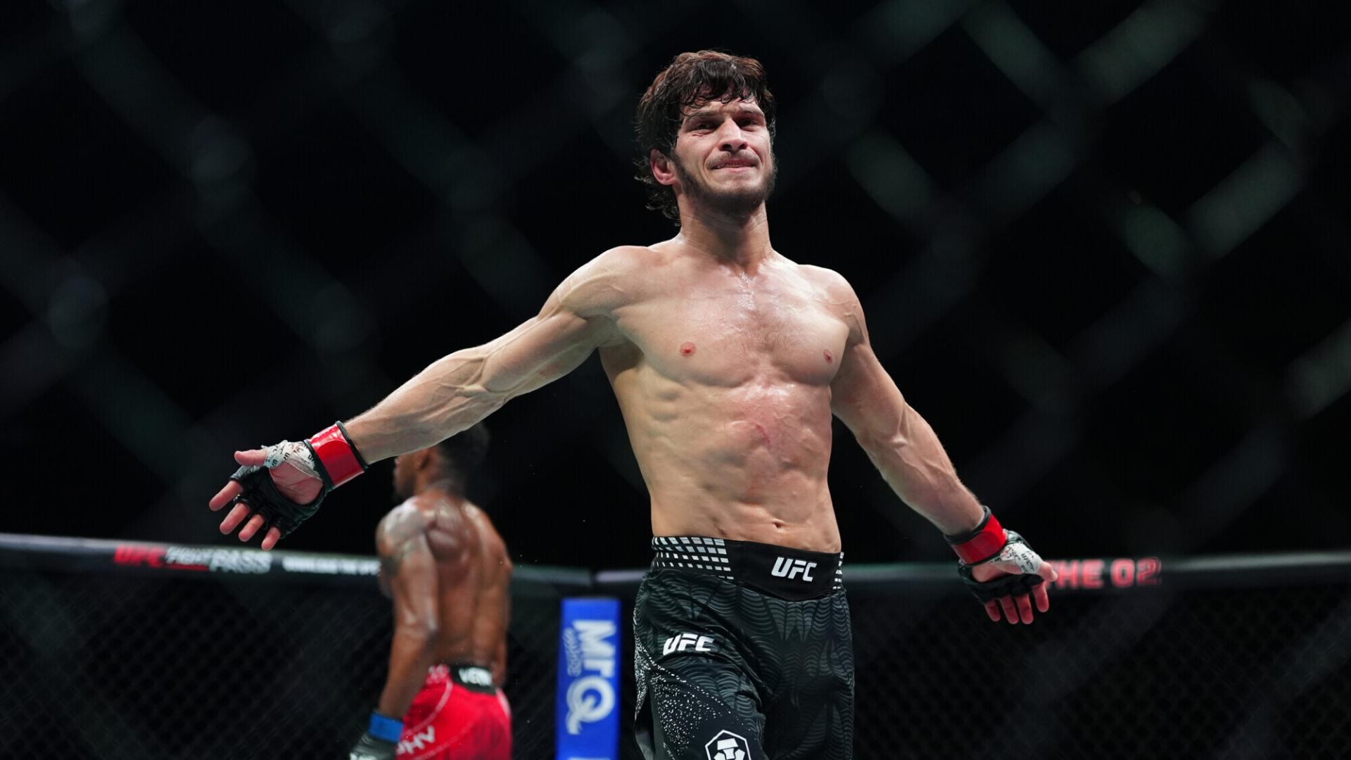 Евлоев победил Мерфи и остался непобежденным в UFC