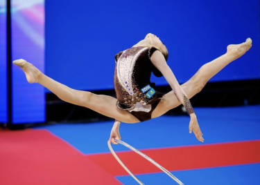 Казахстанская гимнастка уверенно выиграла международный турнир в Афинах