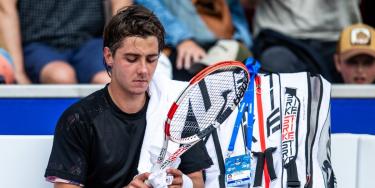 Казахстанец вылетел из турнира в Майами, но поднялся в рейтинге ATP