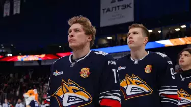 Казахстанский хоккеист помог «Металлургу» уверенно стартовать в плей-офф