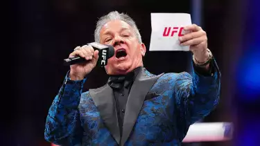 Самый странный момент года в UFC: Баффер перепутал победителя