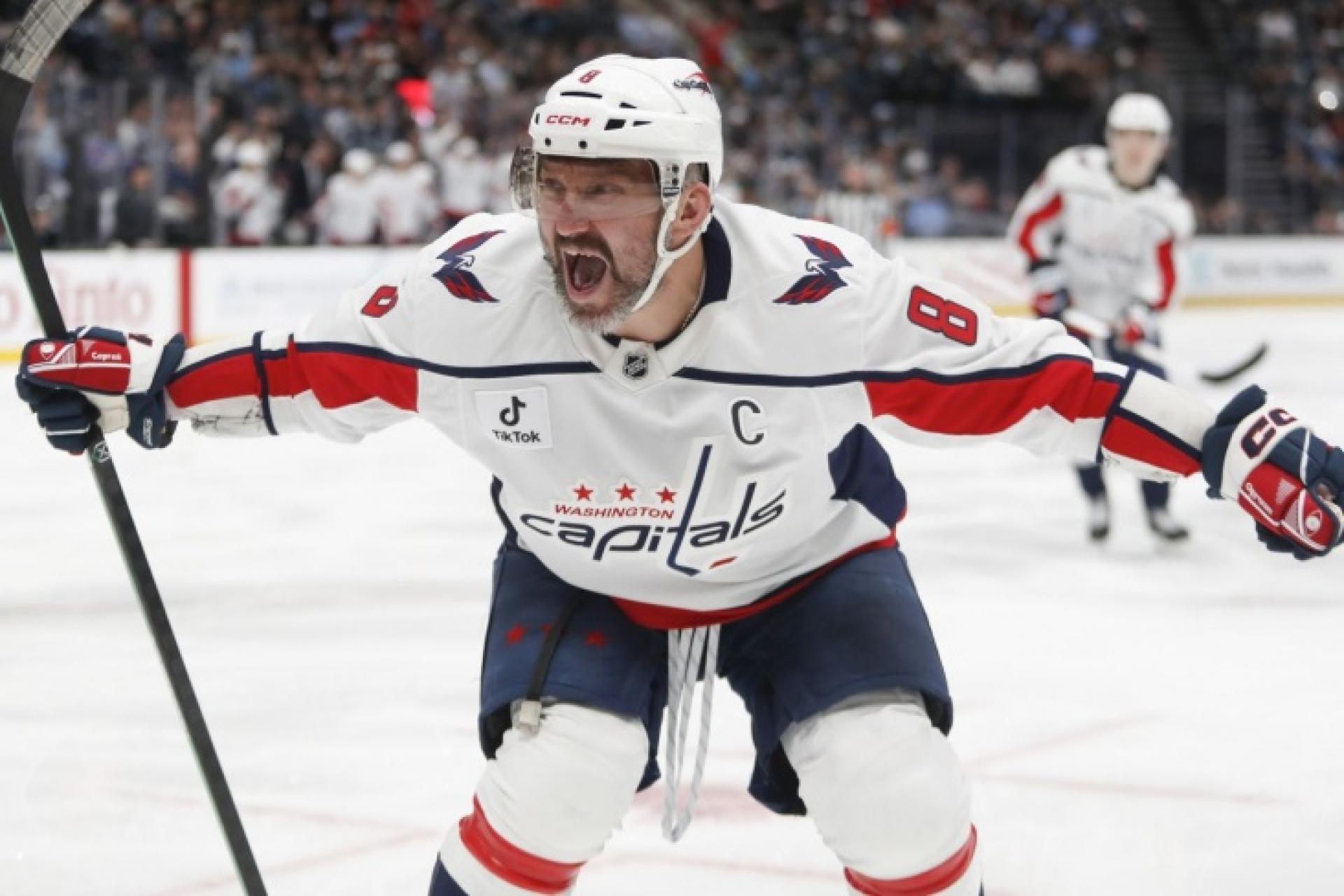 Овечкин стал лучшим снайпером в истории хоккея