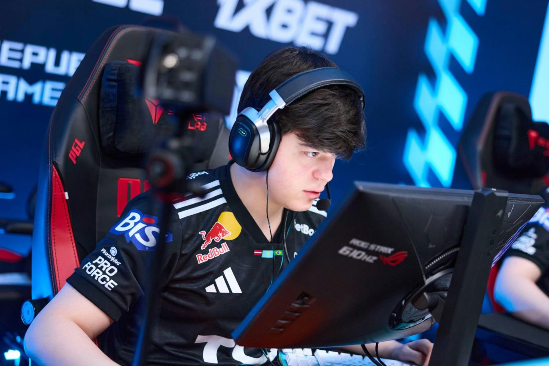 Molodoy протащил «FURIA» в плей-офф PGL Astana