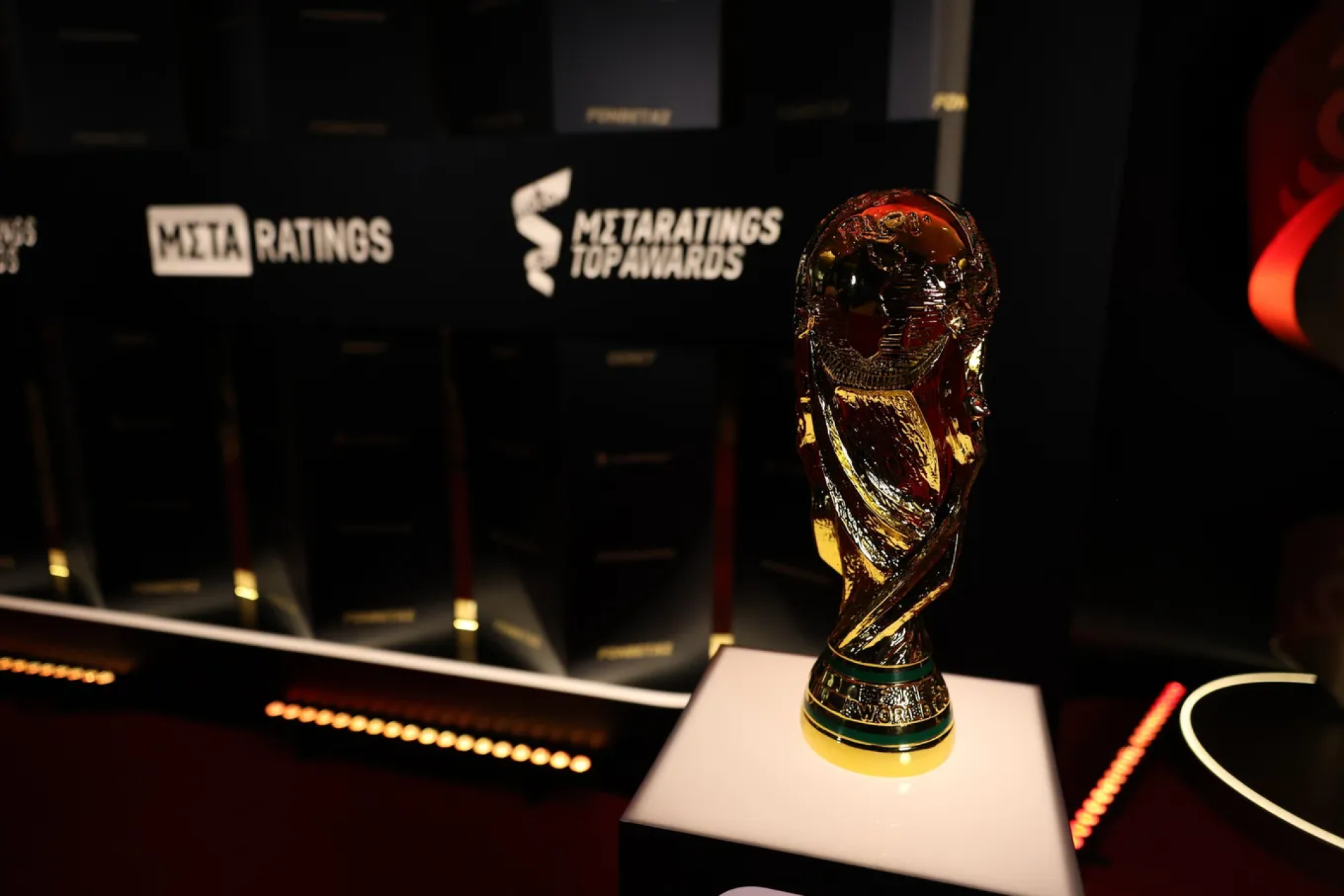 Вечер победителей: как в Алматы прошла третья премия Metaratings Top Awards