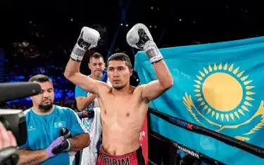 Мейирим Нурсултанов проведет бой за титул временного чемпиона мира WBC
