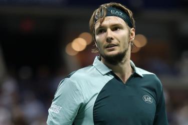 Матч Бублика прервали в решающем сете на турнире ATP