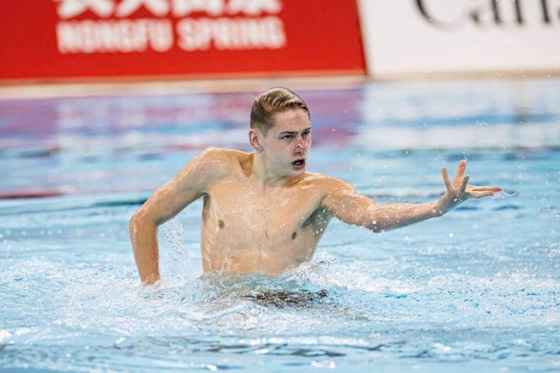 Казахстан выиграл золото чемпионата Азии по водным видам спорта